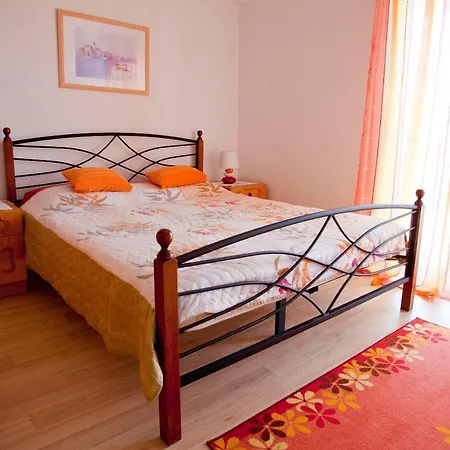 Appartement Marija Vrbnik (Primorje-Gorski Kotar)